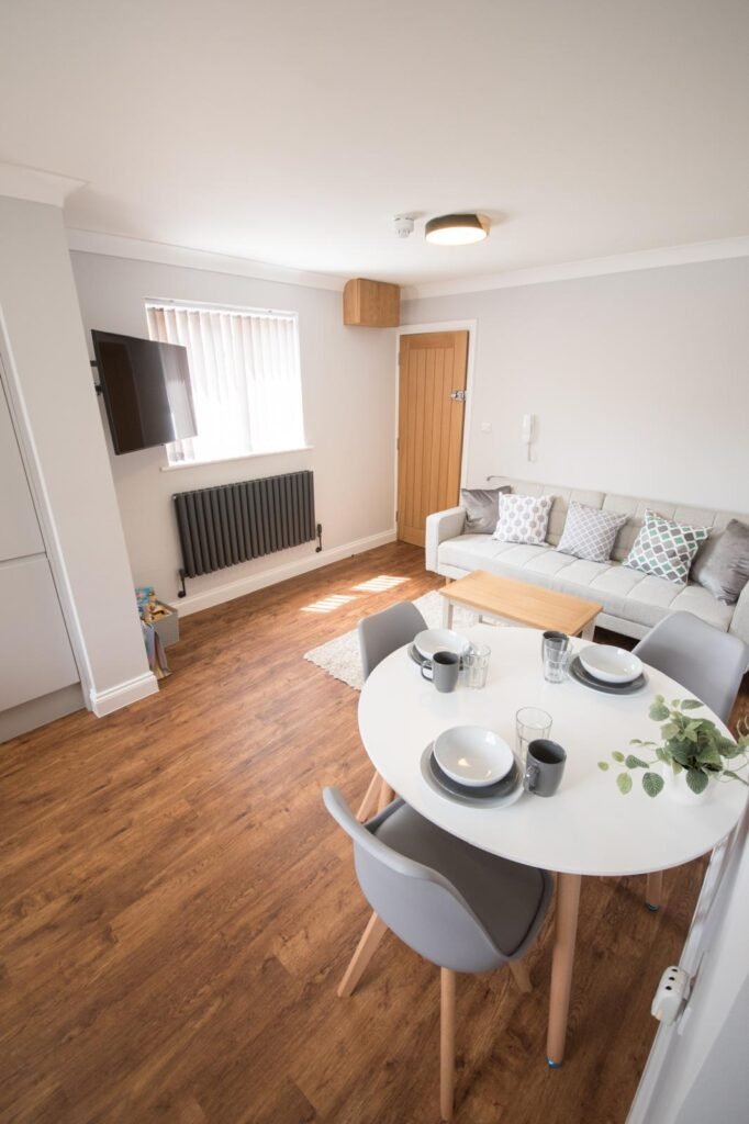 4 Self Contained Apartments