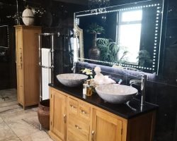 Private family development - double sink