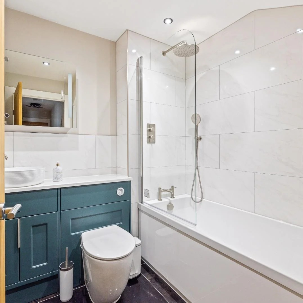 Cecil Flat 1 - Bathroom - 1