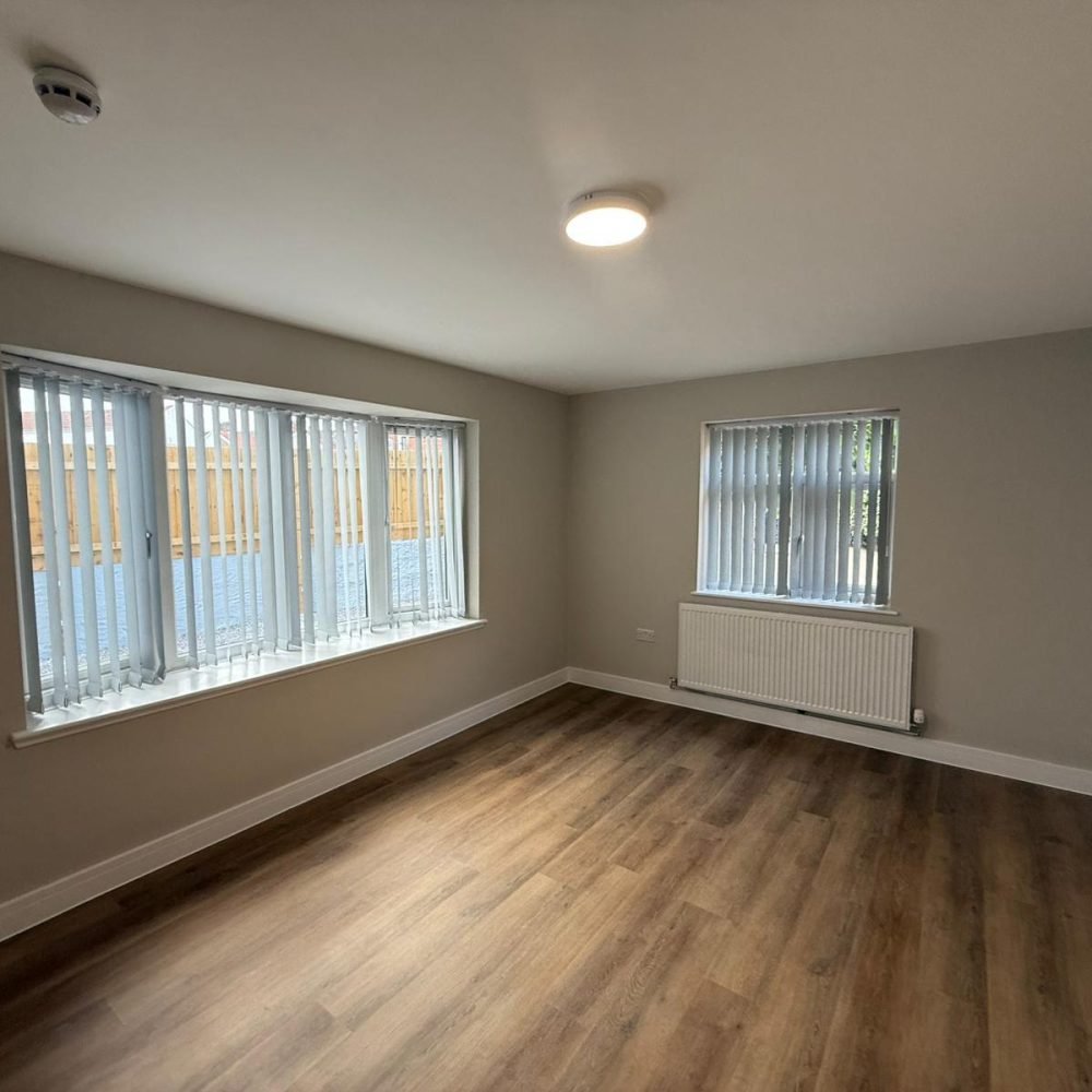 Upper Station - Bedroom 1 - 7